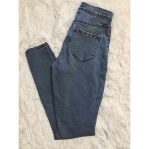 🌼 3 for 25$🌼Women’s forever 21 high rise jeans
